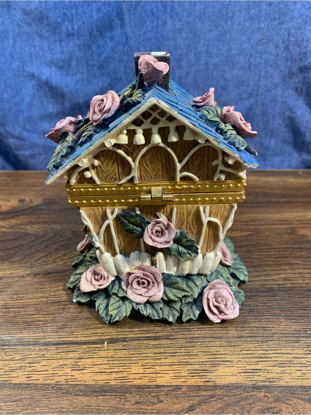 Decorative Cottage House Hinged Trinket Box w/ Blue Roof, Pink Roses & Bird